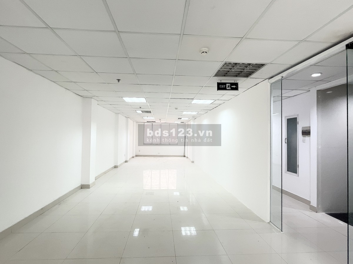 Cho thuê văn phòng đường Tôn Thất Đạm, Quận 1 - TP Hồ Chí Minh 90m2 giá 28 Triệu