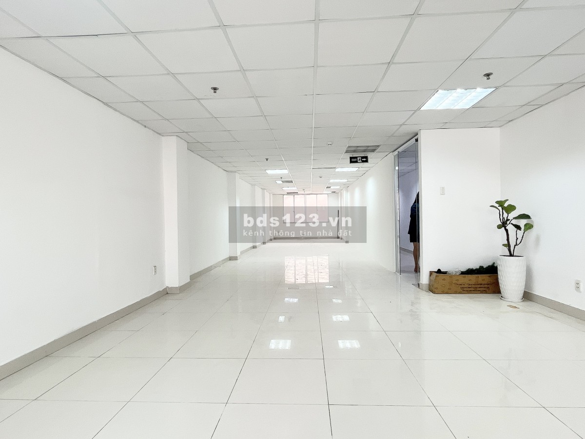 Cho thuê văn phòng đường Tôn Thất Đạm, Quận 1 - TP Hồ Chí Minh 90m2 giá 28 Triệu