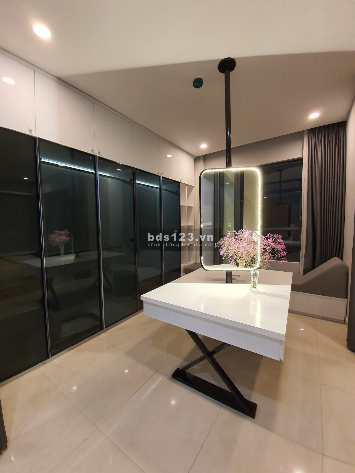 Emerald cho thuê căn hộ 1pn, 1wc nội thất cơ bán giá 10 triệu