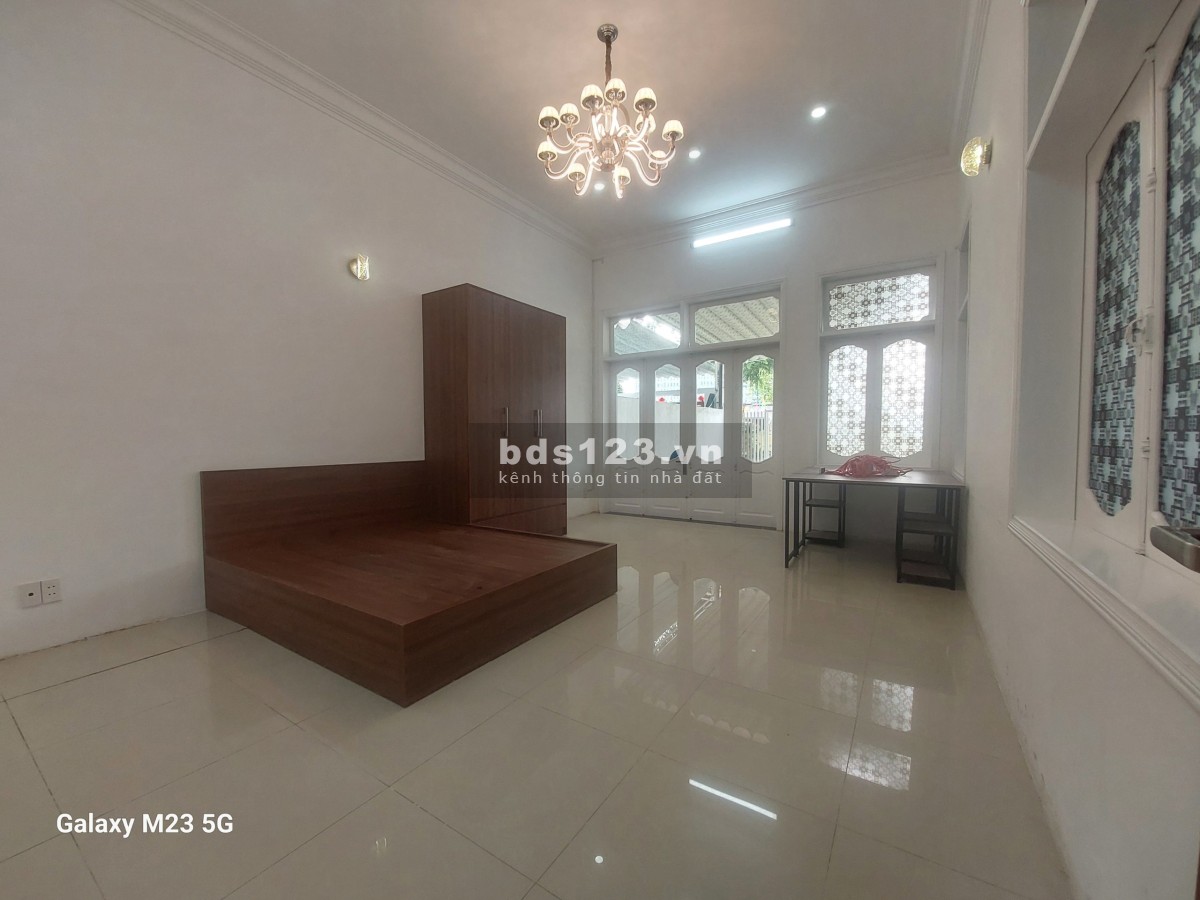 Cho thuê phòng của nhà 587/5 Hoàng Diệu, đường 5m, cách chợ 40m, trung tâm quận Hải Châu