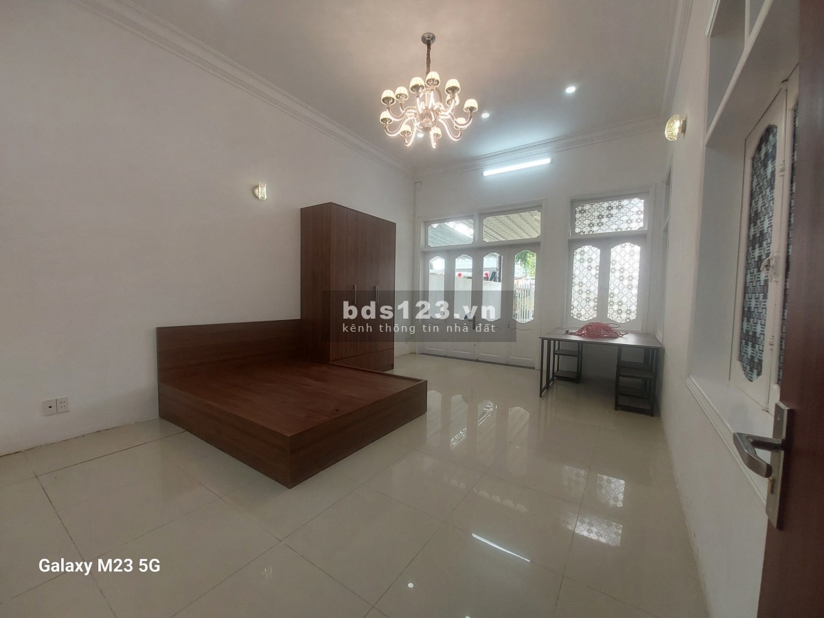 Cho thuê phòng của nhà 587/5 Hoàng Diệu, đường 5m, cách chợ 40m, trung tâm quận Hải Châu