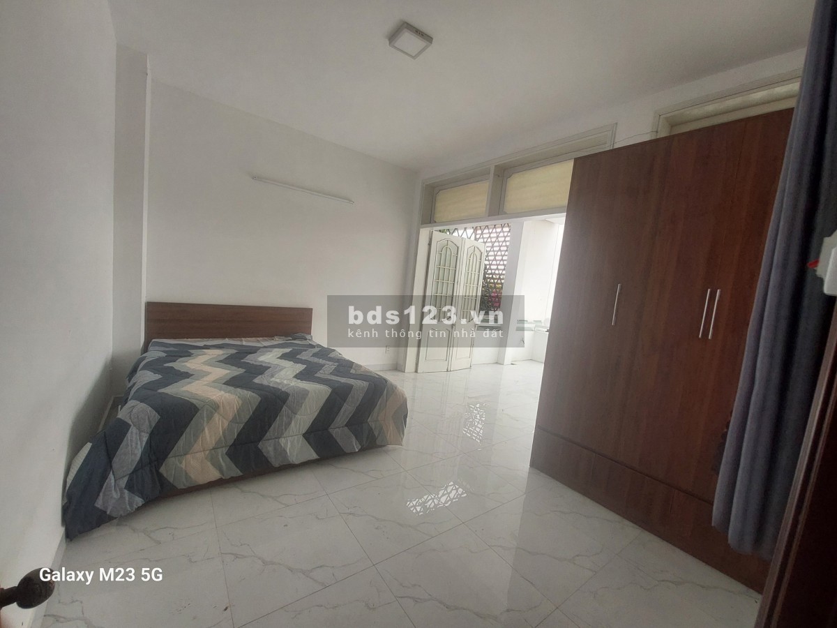 Cho thuê phòng của nhà 587/5 Hoàng Diệu, đường 5m, cách chợ 40m, trung tâm quận Hải Châu