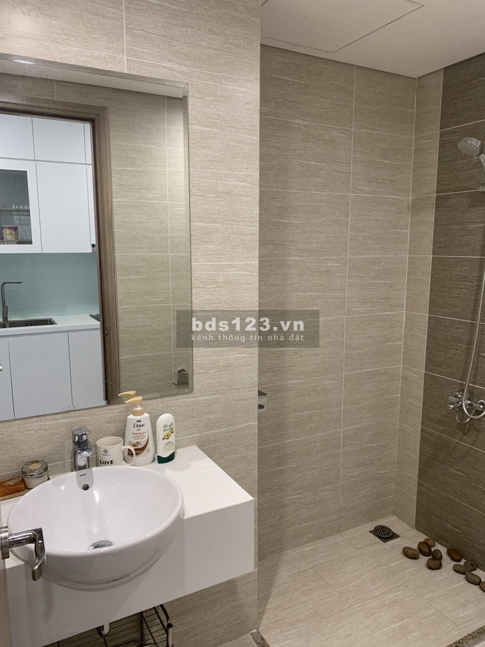 Chính chủ cần bán căn hộ 2N1WC đầy đủ nội thất chỉ việc xách vali đến ở