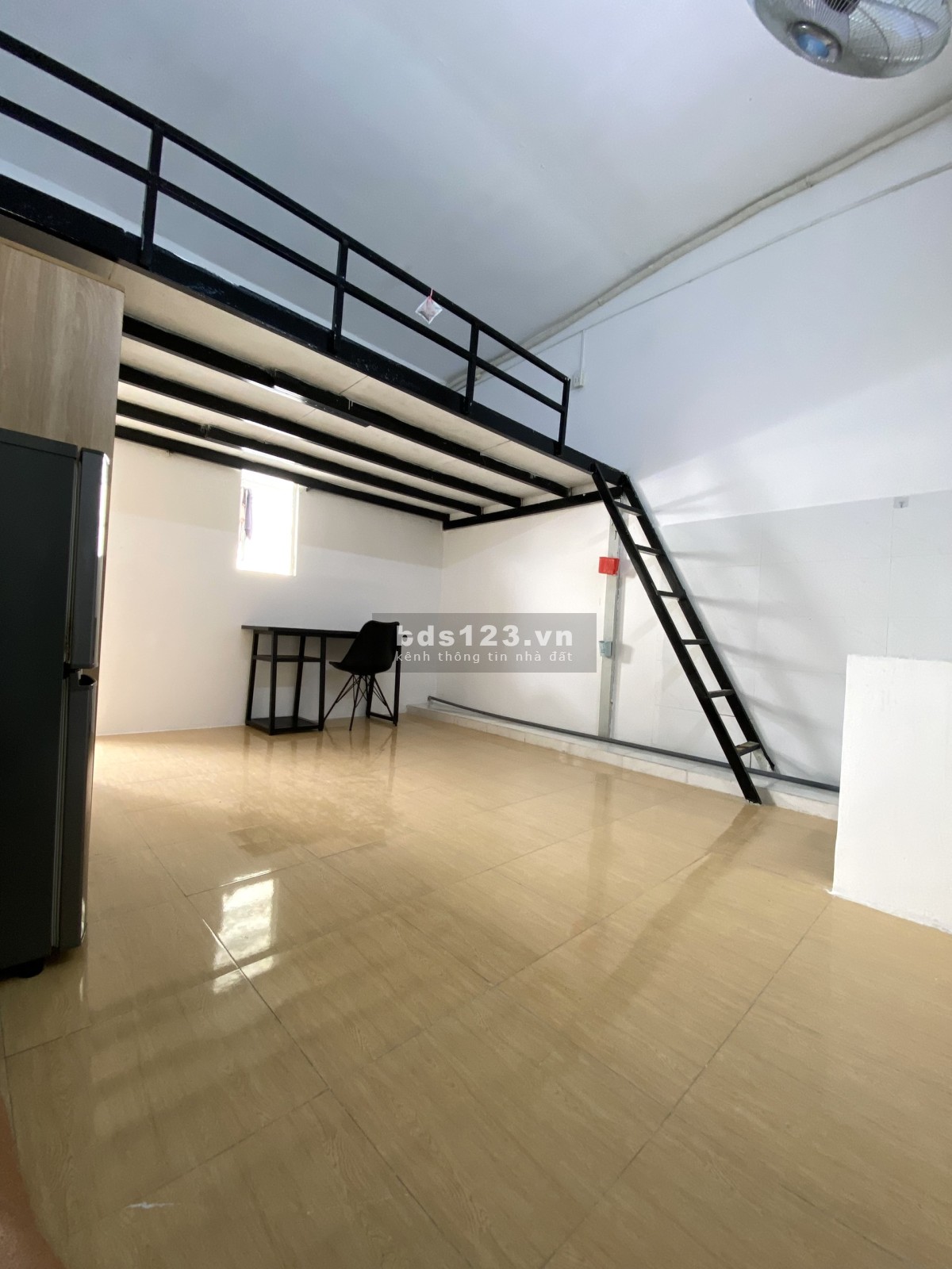 Cho thuê phòng đầy đủ nội thất Lâm Văn Bền Q7 có ban công mini siêu rộng thoáng