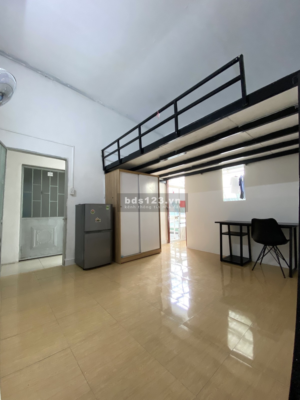 Cho thuê phòng đầy đủ nội thất Lâm Văn Bền Q7 có ban công mini siêu rộng thoáng