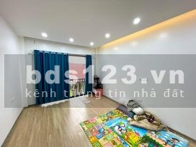 Bán nhà siêu hiếm Ngọc Thụy - Diện tích 41m2, giá nhỉnh 3 tỷ