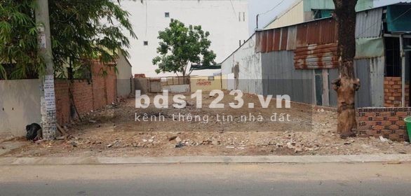 Chính chủ bán lô đất đường 12m . DT: 500m2, SHR, giá chỉ 470 triệu . LH: 0901196632