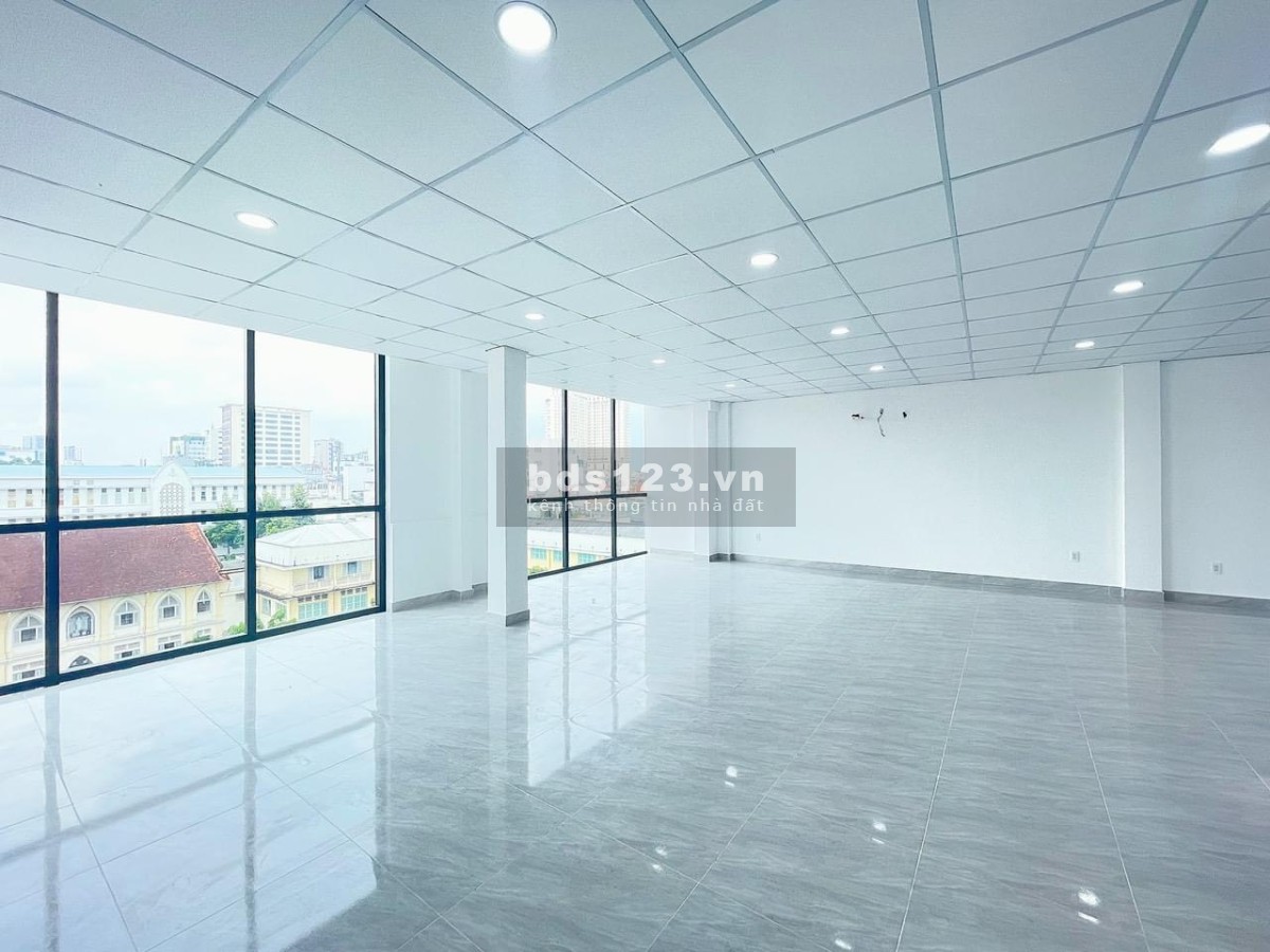Cho thuê văn phòng đường Hai Bà Trưng, Quận 1 - TP Hồ Chí Minh 155m2