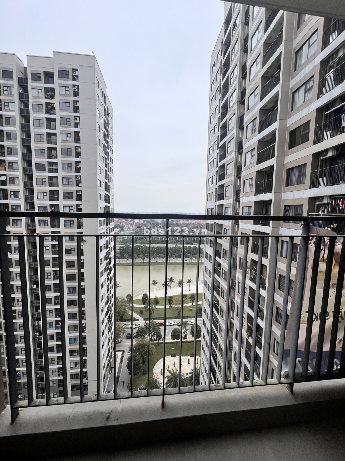 Bán gấp căn hộ 2PN1WC, DT 61m² nội thất nguyên bản giá chỉ 1,82 tỷ tại Vinhomes Ocean Park Gia Lâm
