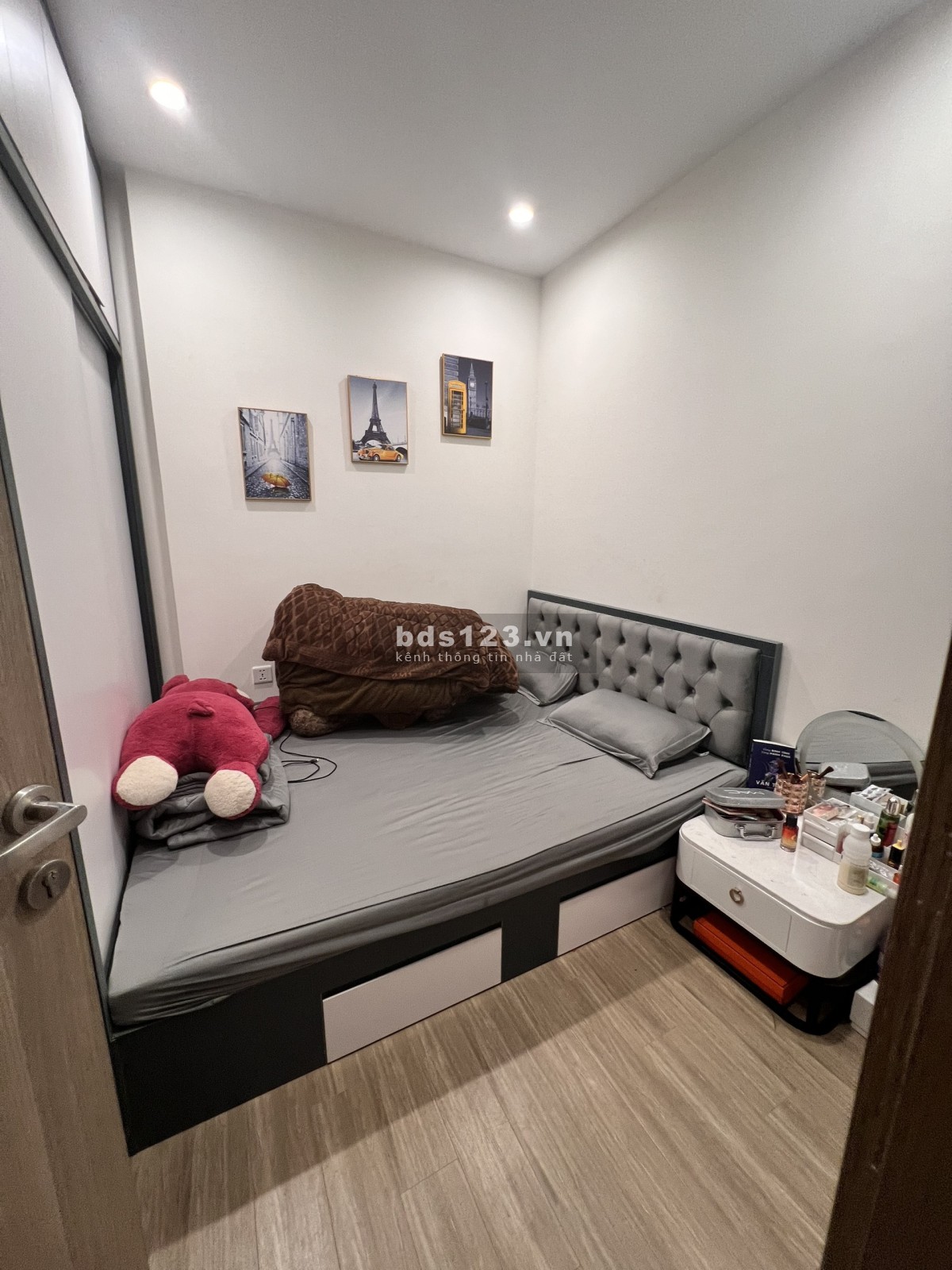 Bán gấp căn hộ 2PN1WC, DT 61m² nội thất nguyên bản giá chỉ 1,82 tỷ tại Vinhomes Ocean Park Gia Lâm