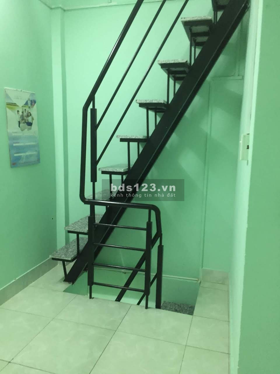 Chính chủ cần bán nhà nhỏ 12m trong hẻm
