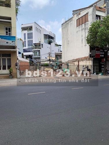 Cho thuê 320m2 đất góc 2 mặt tiền trước sau Hoàng Hoa Thám