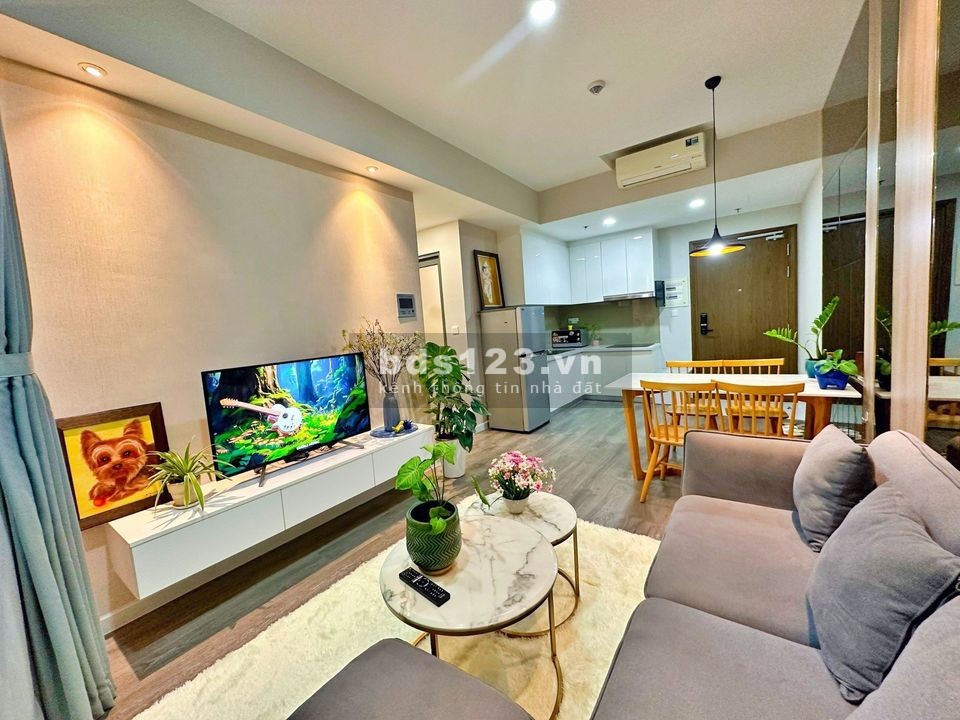 Chính Chủ bán nhanh căn hộ 55m2 (2pn) 900 triệu/SHR, giao full NT. Kế Lotte Mart 0395171772