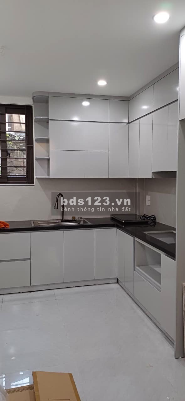 Tuyệt đỉnh an sinh, chỉ 4 tỷ - Nhà 5 tầng gần gần Aeon Long Biên