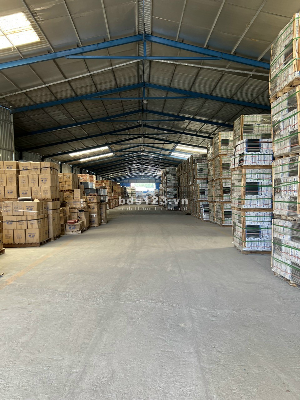 Cho thuê kho xưởng diện tích 2400m2 Hồ Văn Long, Tân Tạo, Quận Bình Tân