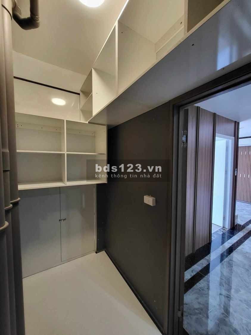 Vinhomes Smart City bán căn tòa s105, 3 ngủ 2 vs full đồ 108m2 giá 5tỷ2 bao phí