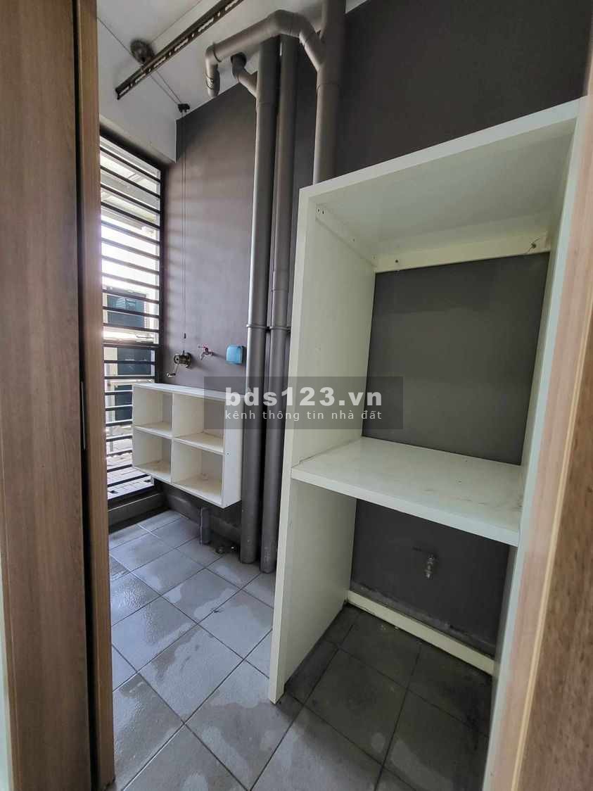 Vinhomes Smart City bán căn tòa s105, 3 ngủ 2 vs full đồ 108m2 giá 5tỷ2 bao phí