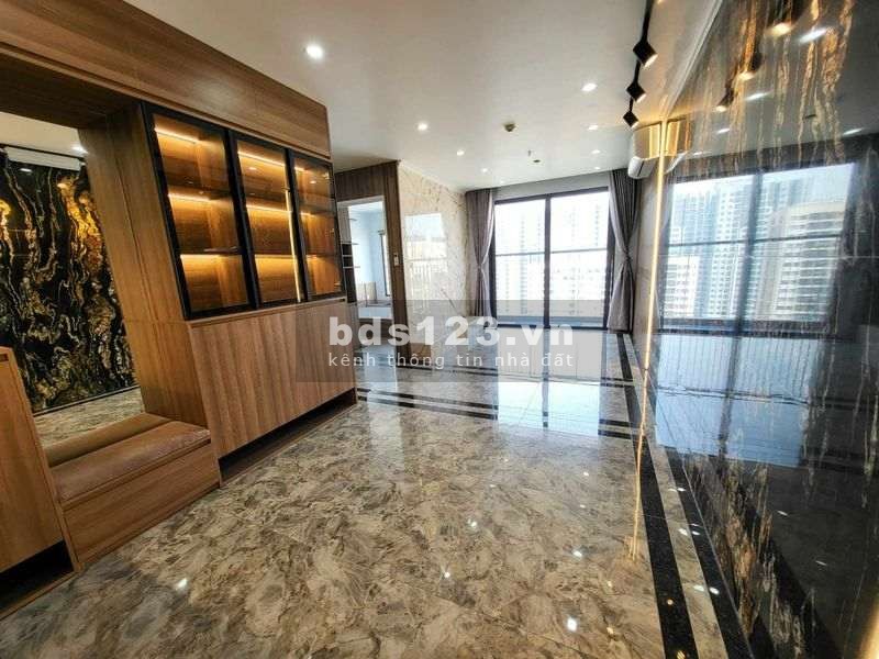 Vinhomes Smart City bán căn tòa s105, 3 ngủ 2 vs full đồ 108m2 giá 5tỷ2 bao phí