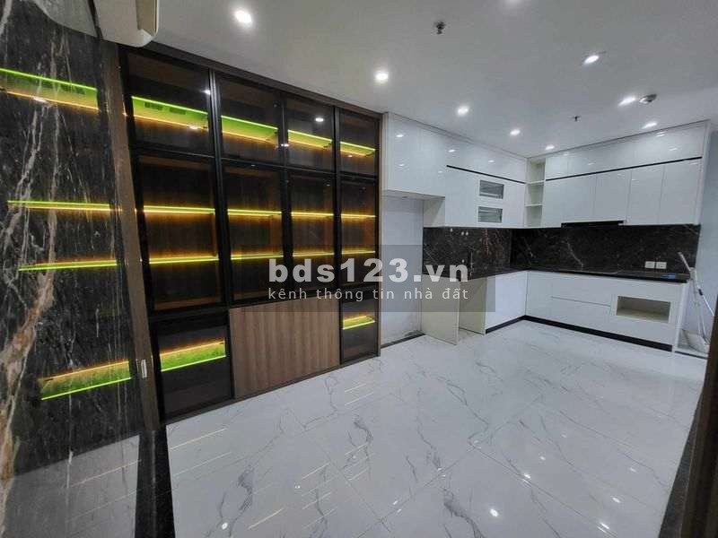 Vinhomes Smart City bán căn tòa s105, 3 ngủ 2 vs full đồ 108m2 giá 5tỷ2 bao phí