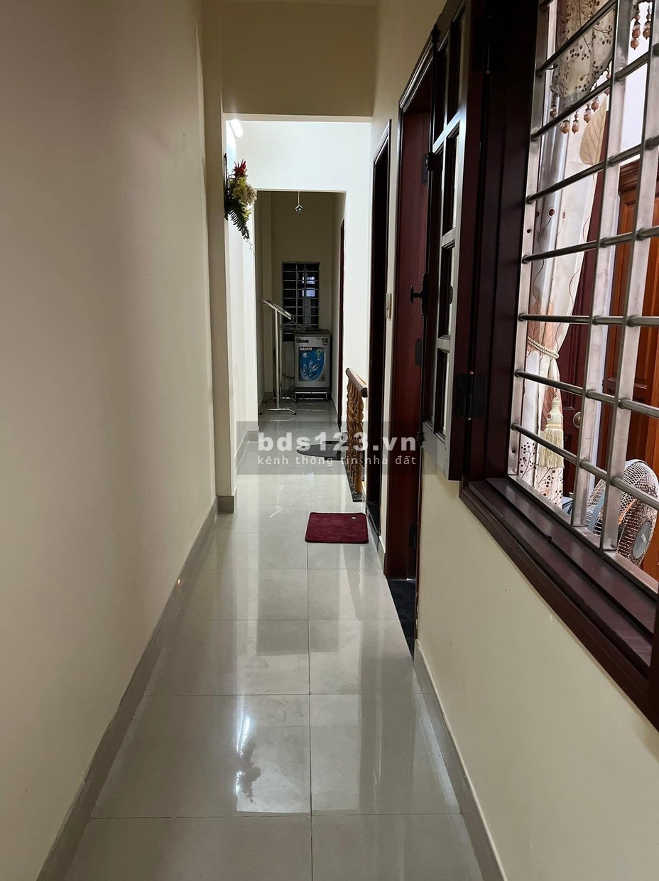 Bán nhà mới xây Hoàng Bật Đạt, Tân Bình, 4 tầng, HXH, chỉ 4 tỷ 9