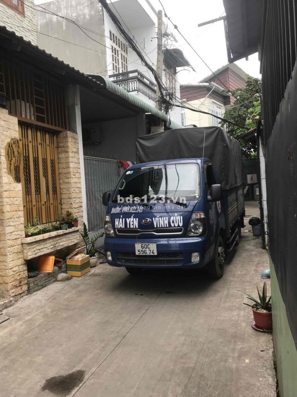 Nhà 1 trệt 1 lầu 2pn 3wc, hẻm xe tải thoáng mát. Gần ĐH Ngân Hàng, SPKT