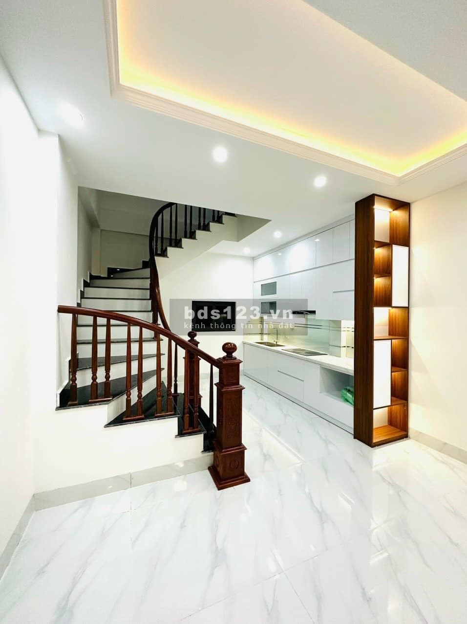 Nhà đẹp giá xinh, trung tâm Thạch Bàn gần Aeon Long Biên