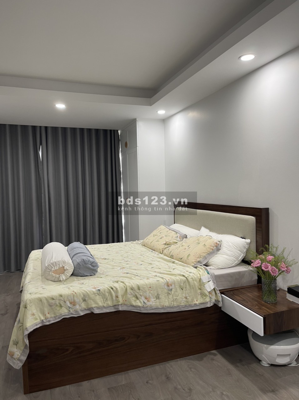 Cho thuê căn hộ The Manor, 2 phòng ngủ, nội thất mới giá 23 triệu/tháng
