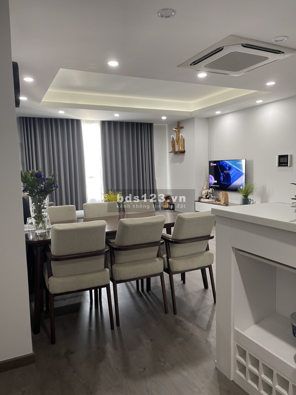 Cho thuê căn hộ The Manor, 2 phòng ngủ, nội thất mới giá 23 triệu/tháng