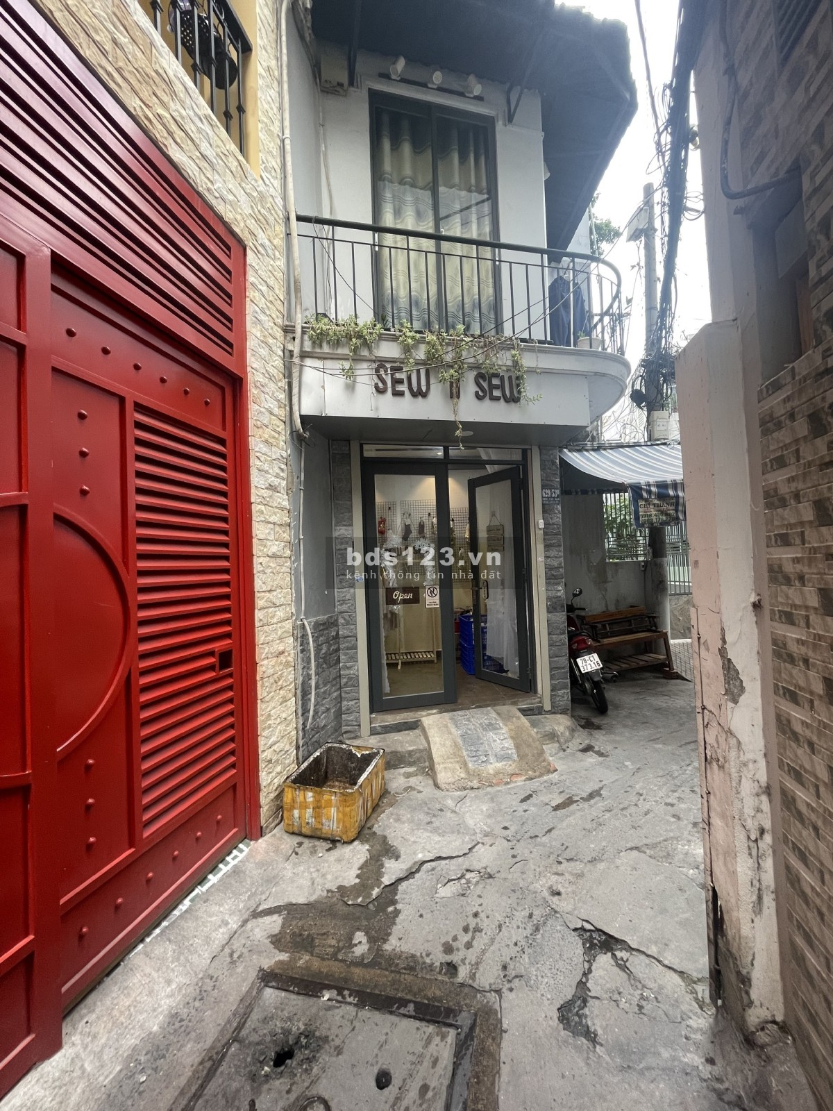 Bán nhà 15m2 hẻm 629 Cách Mạng Tháng 8, Quận 10 giá 2,25 tỷ