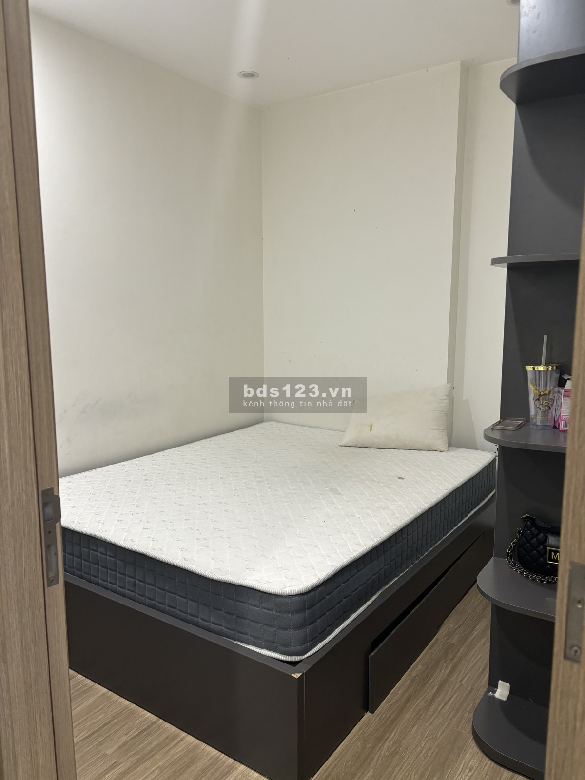 Bán gấp căn hộ 2N1WC Tại Vinhomes Ocean Park, Full đồ, 2 tỷ nét