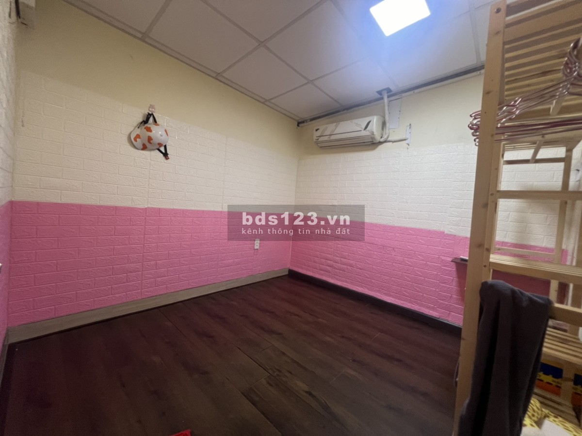Phòng 15m2 có máy lanh, giờ tự do