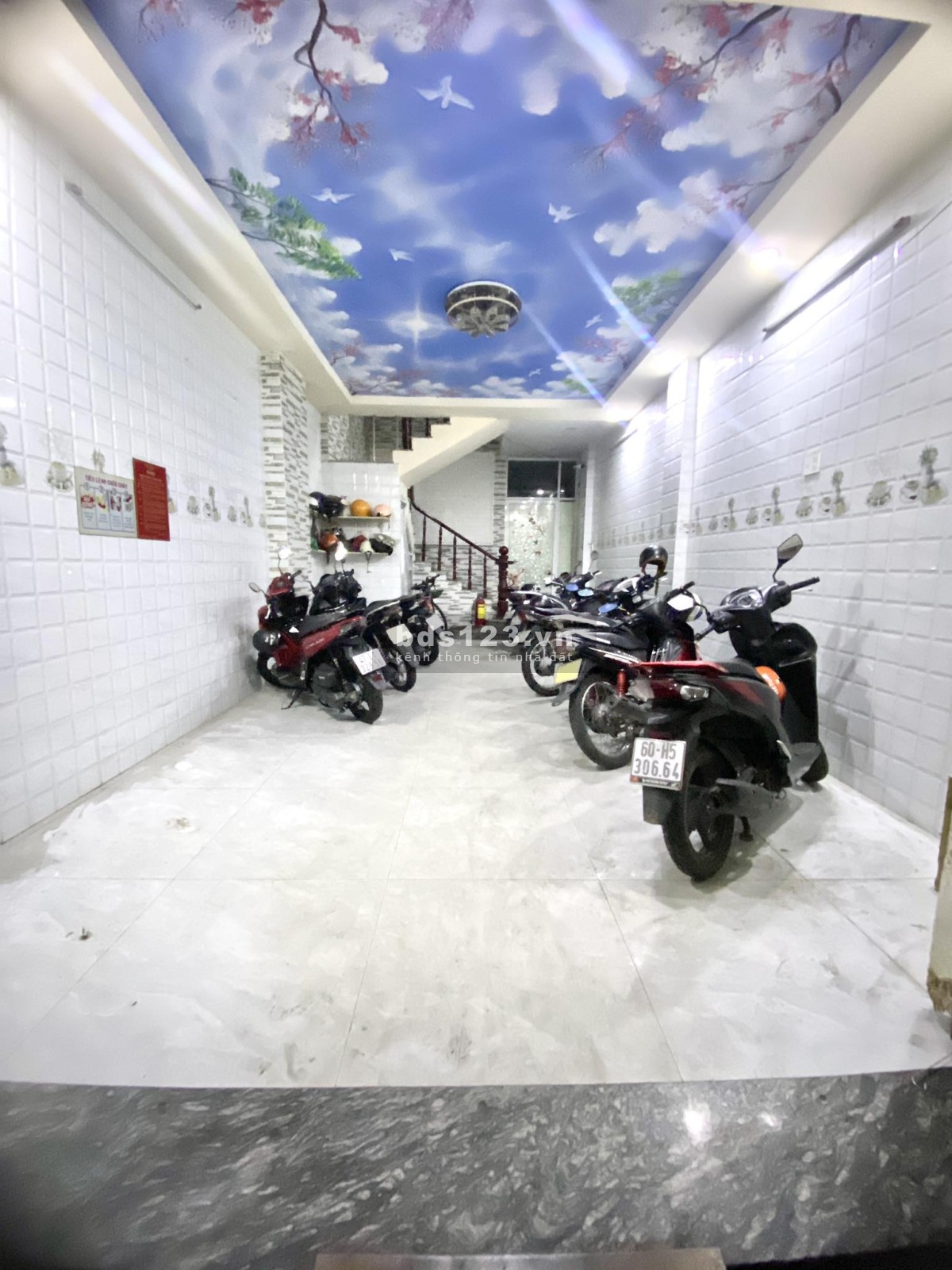 Bán khách sạn tại Bình Thạnh - 80 M2 - 5 Tầng - Hẻm xe hơi - Nhỉnh 10 tỏi