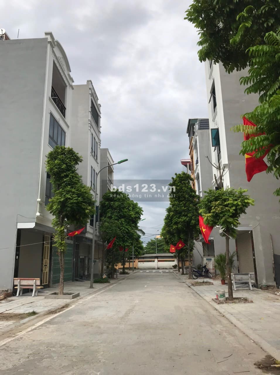 Chính chủ bán nhà 6 tầng thang máy DV Công Đồng - Đa Sĩ - Hà Đông