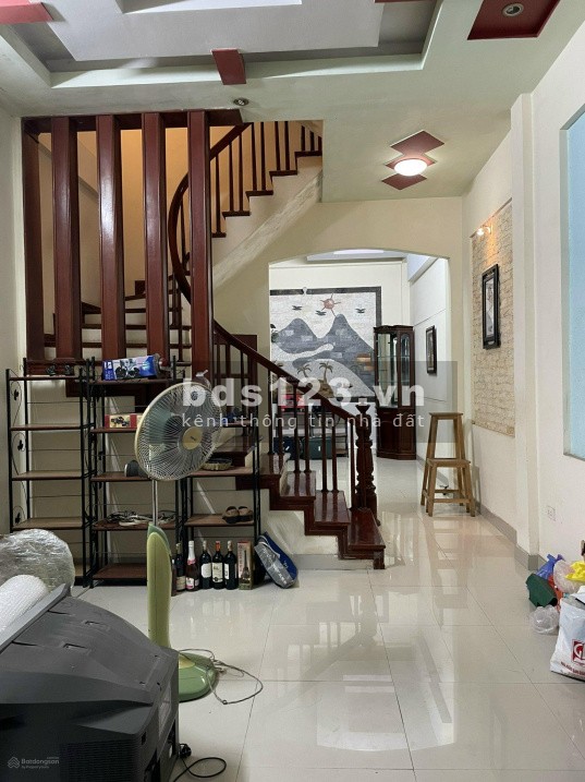 Bán nhà mặt ngõ đường Trương Định ba bước ra ô tô, siêu mới chỉ việc sách Vali vào ở