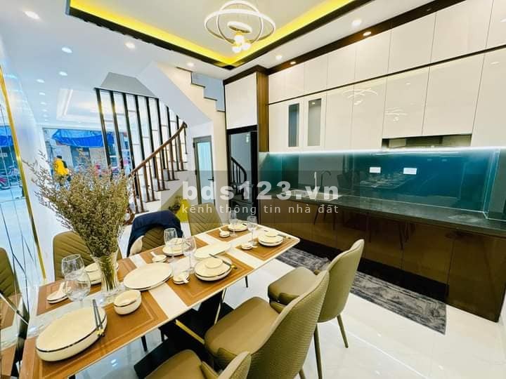 Nhà đẹp kinh doanh Tam Trinh, Hoàng Mai 45m, 4 tầng, mt 3.8m, giá 8.3 tỷ.