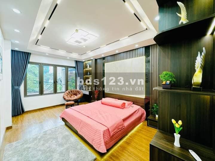 Nhà đẹp kinh doanh Tam Trinh, Hoàng Mai 45m, 4 tầng, mt 3.8m, giá 8.3 tỷ.