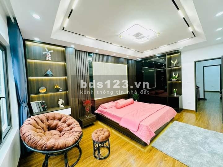 Nhà đẹp kinh doanh Tam Trinh, Hoàng Mai 45m, 4 tầng, mt 3.8m, giá 8.3 tỷ.