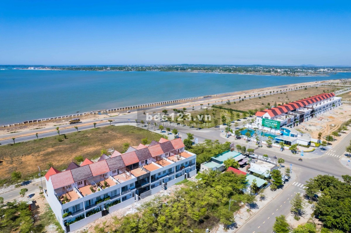 Bán lỗ 200 triệu lô đất Vịnh An Hòa - trục thông biển