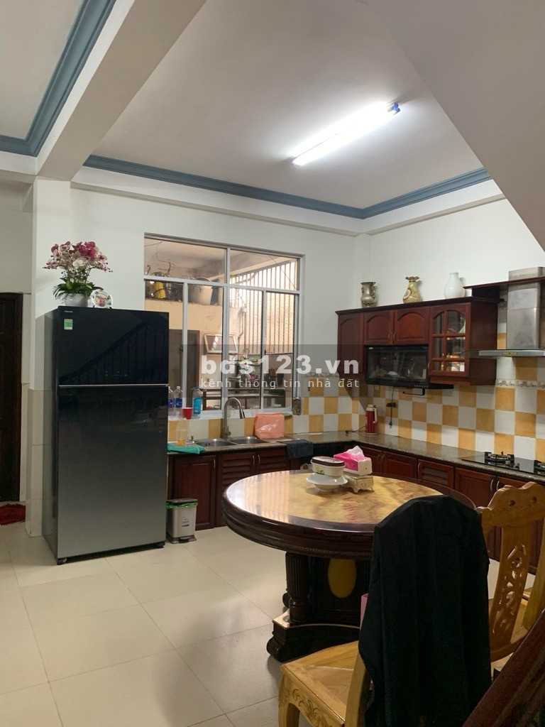 Quá rẻ, hẻm xe hơi, ngay sát chợ Thủ Đức diện tích 85M, nhỉnh 3 tỷ