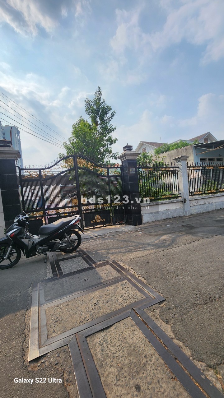 Cần bán đất hẻm 34 chợ đình dt 108m2 (4*24 nở hậu 5m) thổ cư 60m2 giá 3.7 tỷ tl 0384329615 Luyến