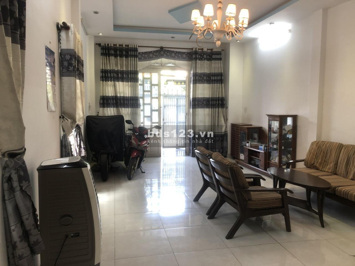 Bán nhà xe tải, ngang 5.5m - Ngay Vincom Lê Văn Việt giá nhỉnh 7 tỷ
