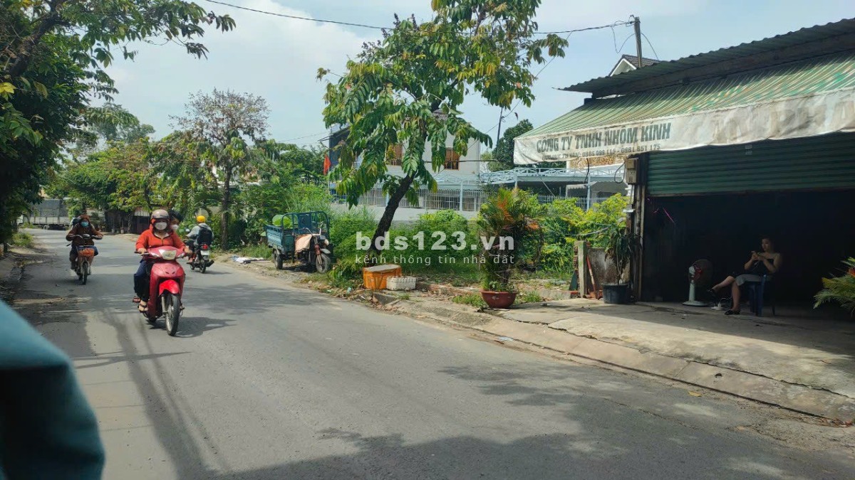 Tôi bán lô đất 1/ TL2 Phước Vĩnh An 105m full thổ cư giá chỉ 1 ty4TL