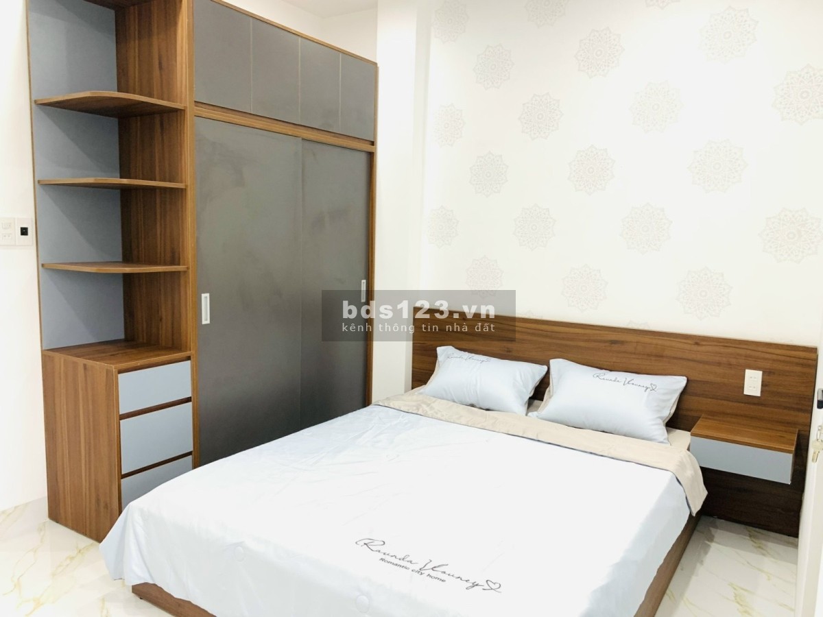 Nhà đẹp 2 tầng đúc - Sát ĐH Sư Phạm 70m - Chỉ nhỉnh 2 tỷ
