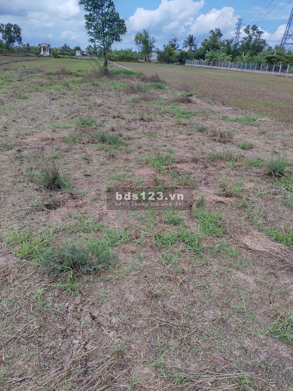 Bán đất thổ cư 510, đường thông 2 chiều, betong 4m, kdc mới