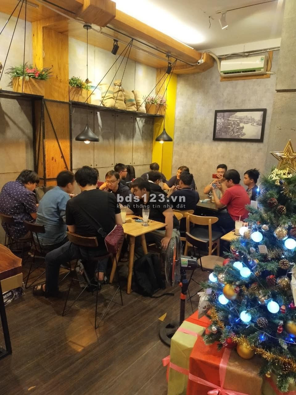 Sang quán cà phê giá siêu tốt Mặt Tiền đường 7A Thành Thái, P.14, Quận 10 (Đường 20m, đông khách)
