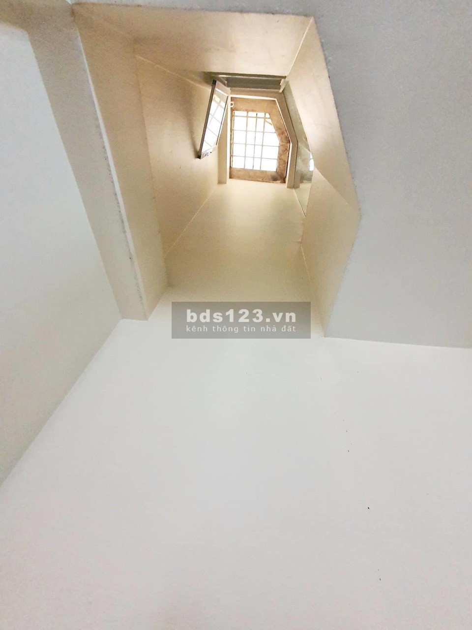Bán nhà 4 tầng hẻm 4m đường Gò Dầu, diện tích: 4x15.5 (62m2), nhỉnh 5 tỷ