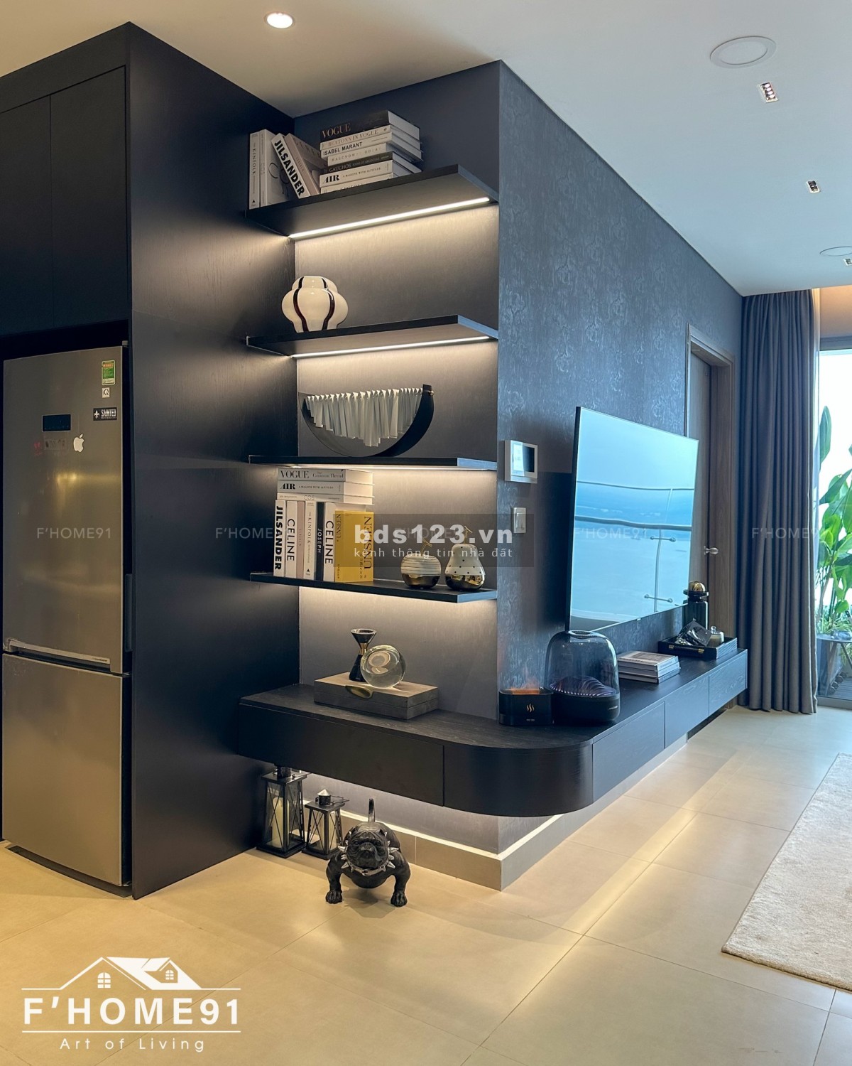 bên e cho thuê căn 2 Phòng ngủ 2 WC72m2 Sky89Tầng 28 view sông, hướng Đông