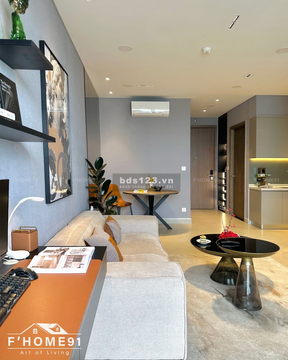 bên e cho thuê căn 2 Phòng ngủ 2 WC72m2 Sky89Tầng 28 view sông, hướng Đông
