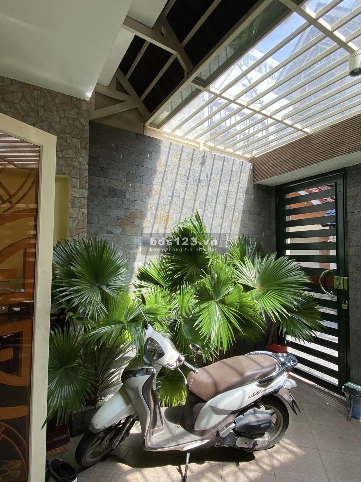 Bán nhà khu sân bay Tân Sơn Nhất, 4m*16,5m, 4 tầng, 4PN, 4WC, đường Hồng Hà, phường 2, Q Tân Bình