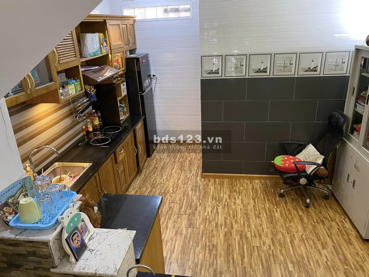 Bán nhà khu sân bay Tân Sơn Nhất, 4m*16,5m, 4 tầng, 4PN, 4WC, đường Hồng Hà, phường 2, Q Tân Bình